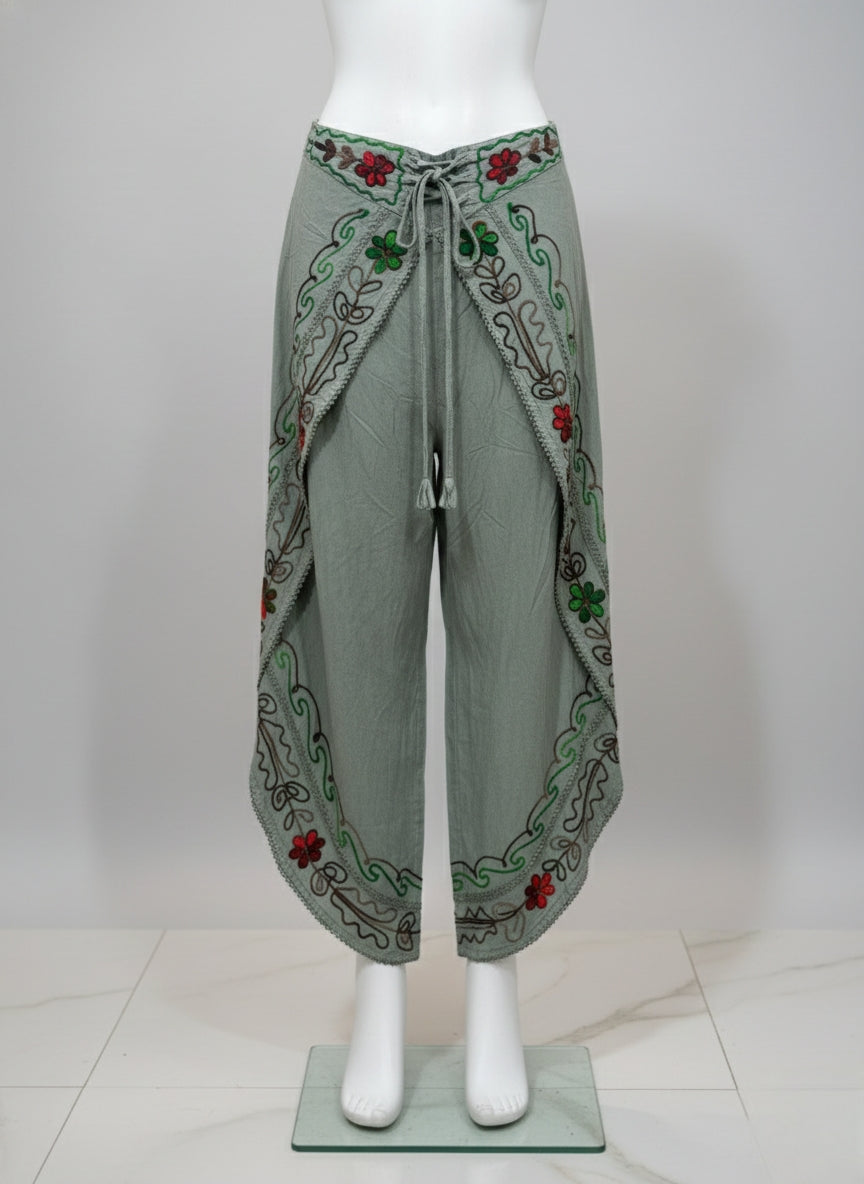 Trippy Vibe Embroidered Flared trouser